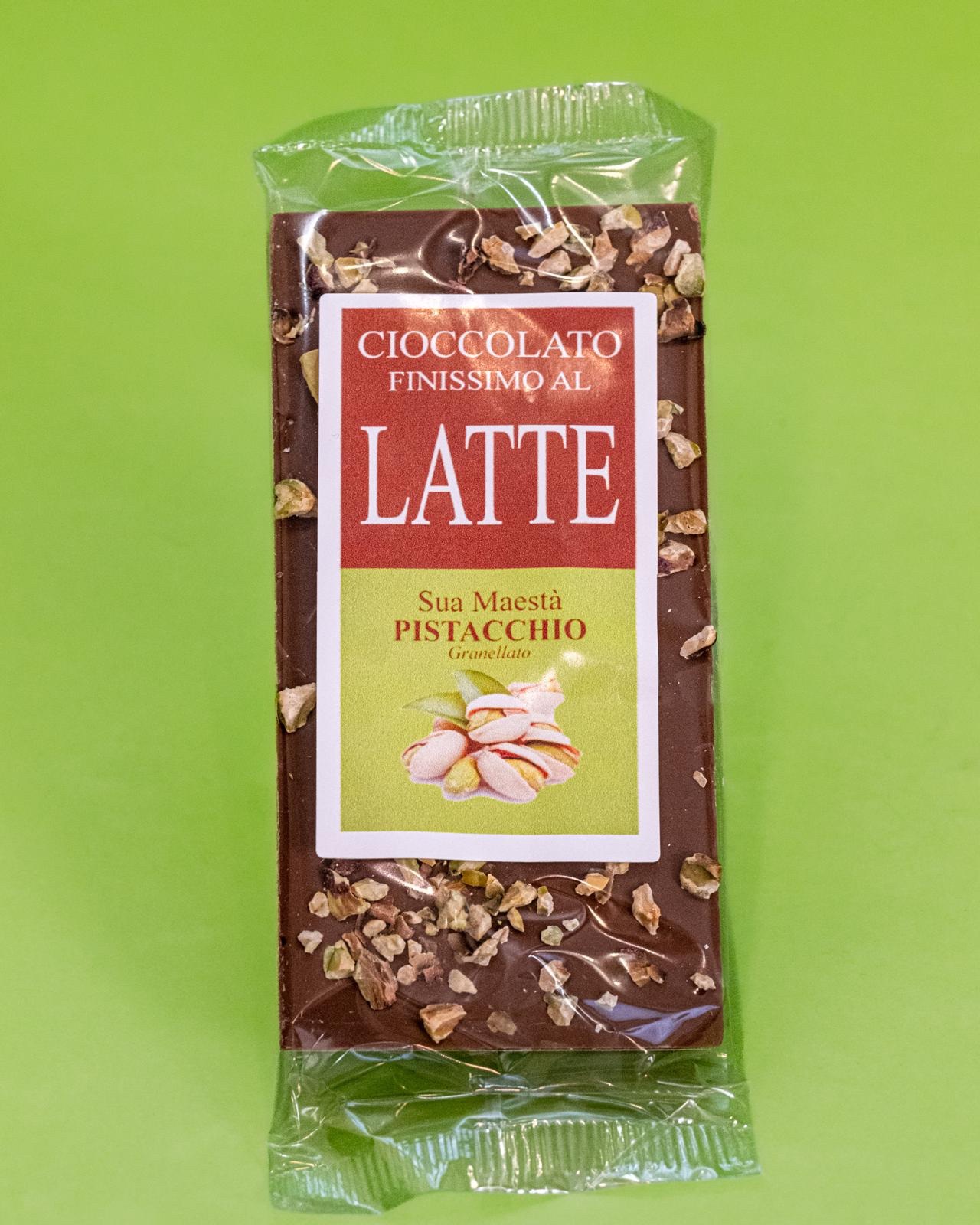Cioccolato al latte con granella di pistacchio
